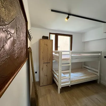 Apartman M *