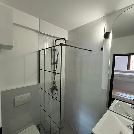 M Apartman