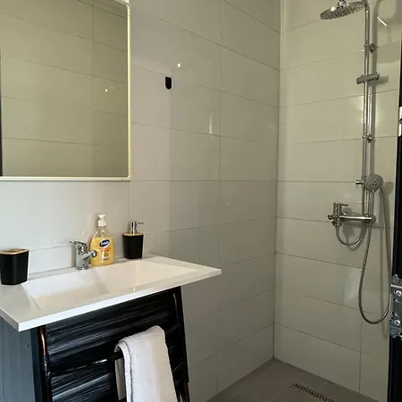 M Apartman