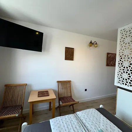 M Apartman
